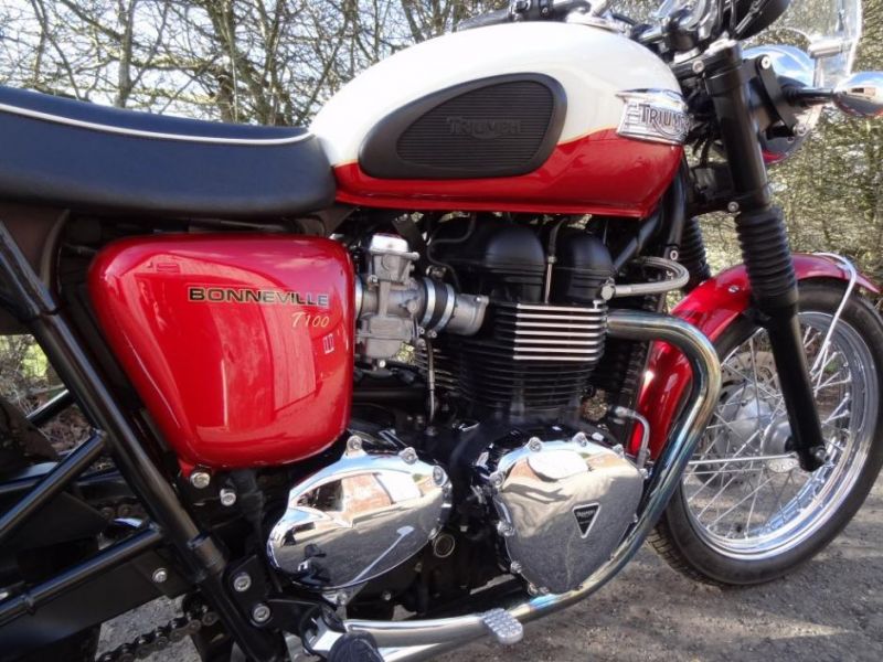 2012 Triumph Bonneville T100 image 7
