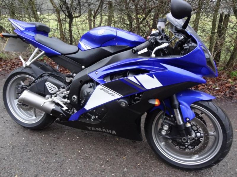 2009 Yamaha YZF R6 image 2
