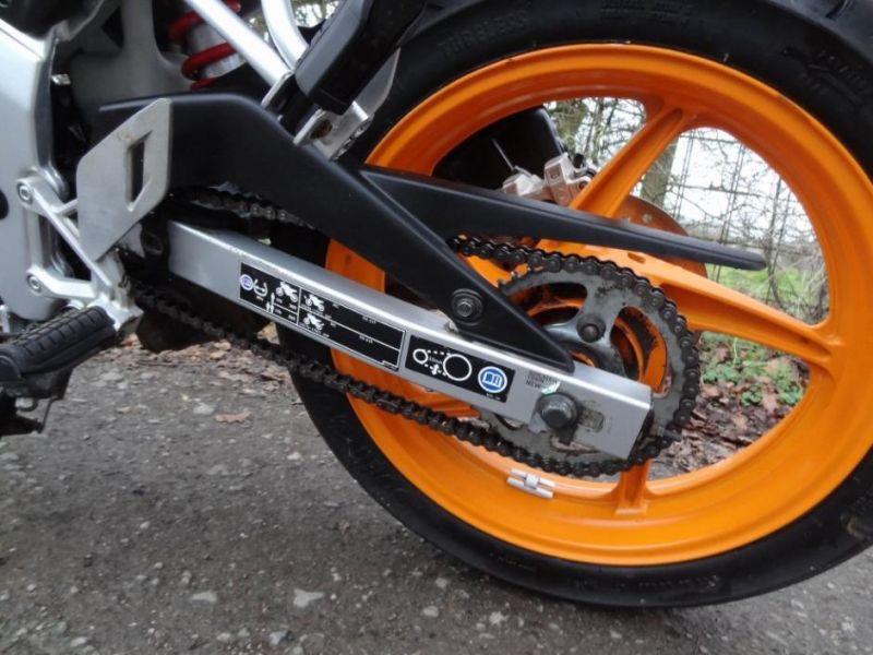 2012 Honda CBR125 R-C Repsol image 4