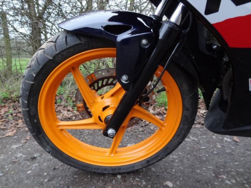 2012 Honda CBR125 R-C Repsol image 6