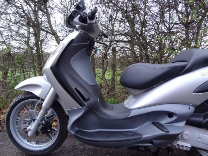 2003 Piaggio B125 image 6