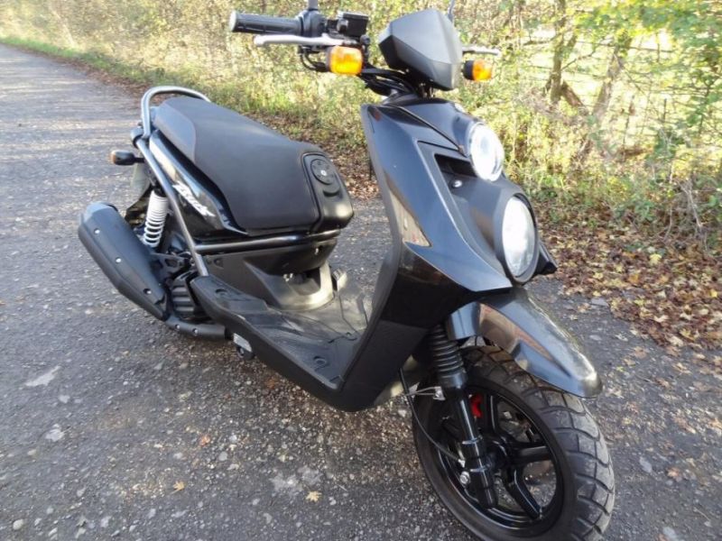 2012 Yamaha BWS125 image 3