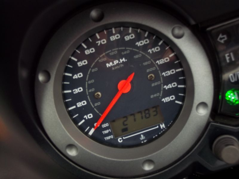 2004 Suzuki DL1000 V-STROM K-3 image 2