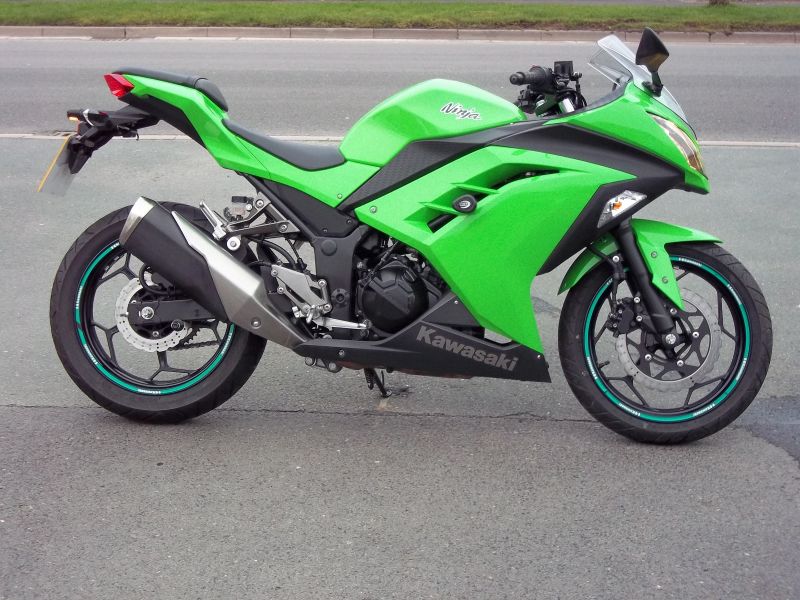 2013 Kawasaki 300 Ninja ADF image 1