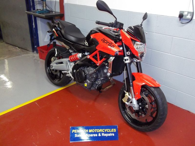 2012 Aprilia Shiver SL 750 image 4