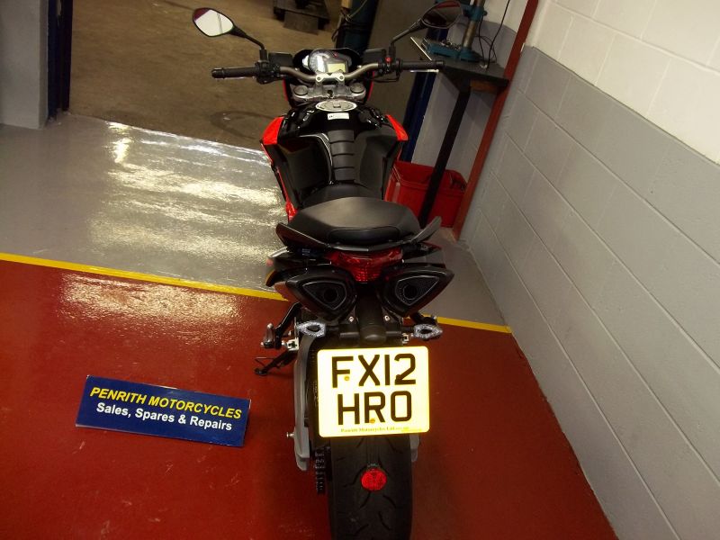 2012 Aprilia Shiver SL 750 image 8