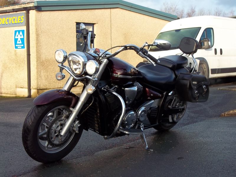 2009 Yamaha XVS1300 A Midnight Star image 3