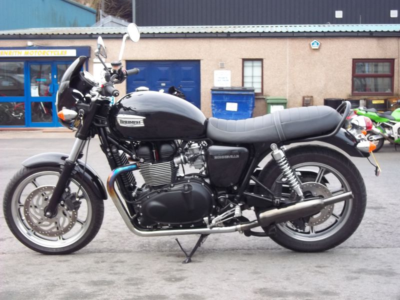 2014 Triumph Bonneville 865 Injected image 5