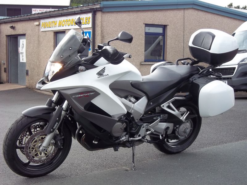 2012 Honda Crossrunner VFR800 X image 4