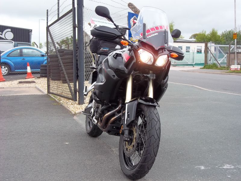 2011 Yamaha XTZ1200 Super Tenere Z image 3