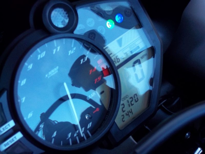 2014 Yamaha YZF-R1 Cross Plane i4 image 2