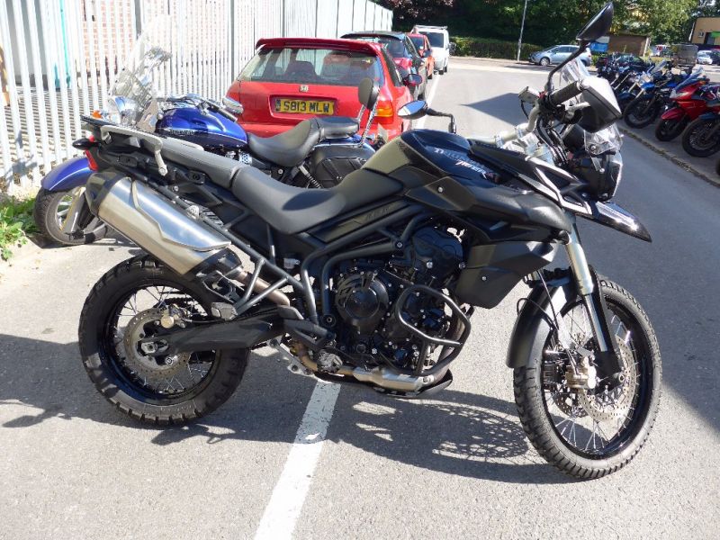 2011 Triumph Tiger 800 XC image 1