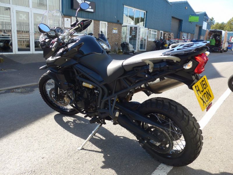 2011 Triumph Tiger 800 XC image 5