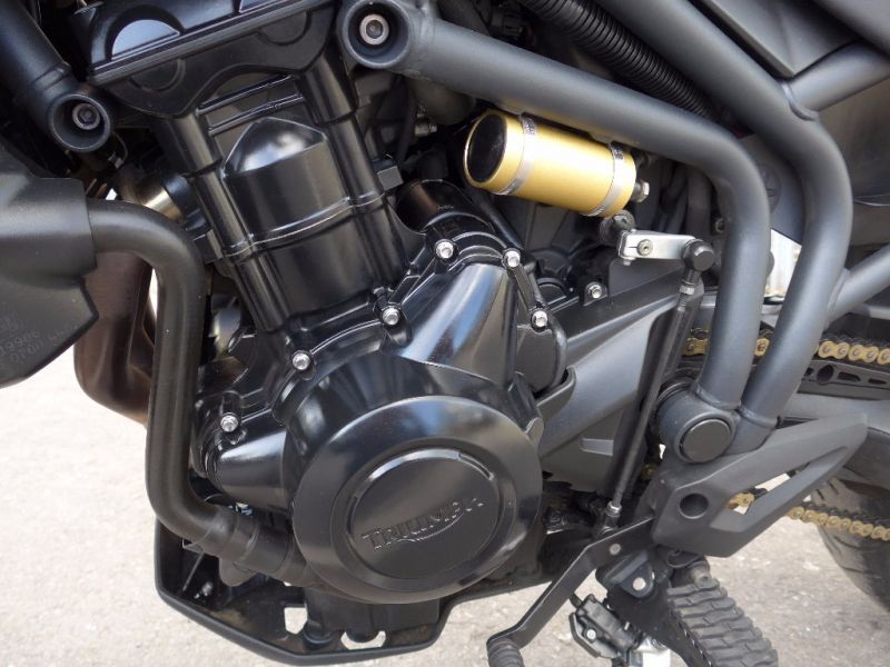 2013 Triumph Tiger 800 XC image 9