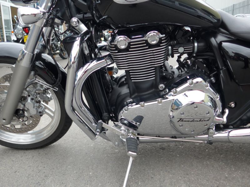 2015 Triumph Thunderbird 1600 image 8
