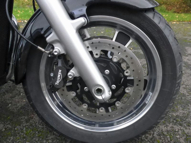 2015 Triumph Thunderbird 1700 Commander Custom Cruiser image 8