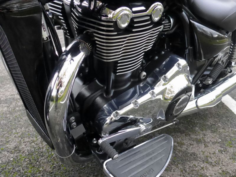 2015 Triumph Thunderbird 1700 Commander Custom Cruiser image 10