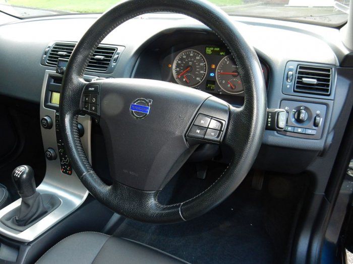 2006 Volvo V50 2.0D Sport 5dr image 6