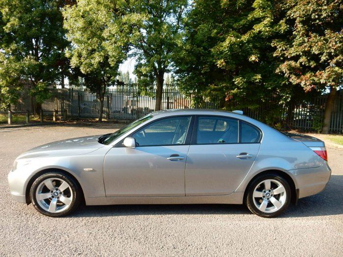 2004 BMW 5 Series 2.5 525d SE 4dr image 3