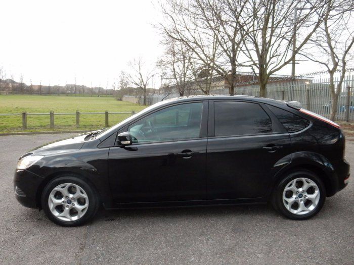 2008 Ford Focus 1.8 TDCi Zetec 5dr image 3