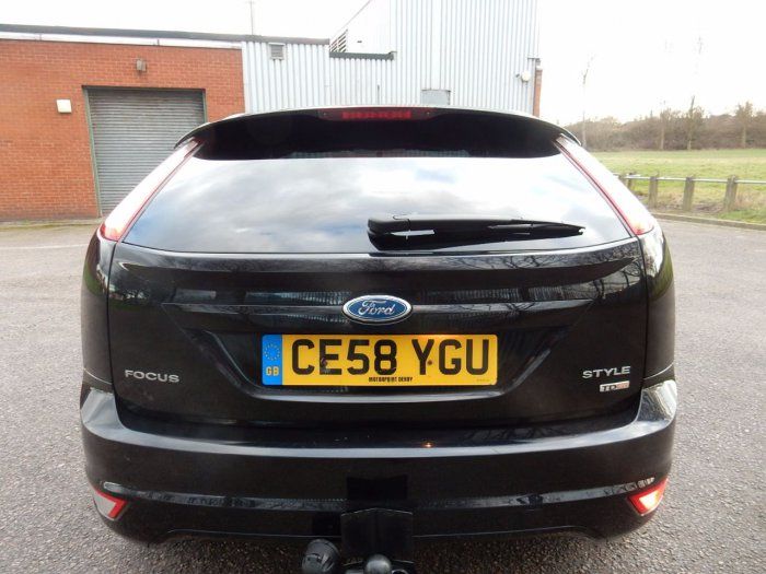 2008 Ford Focus 1.8 TDCi Zetec 5dr image 5