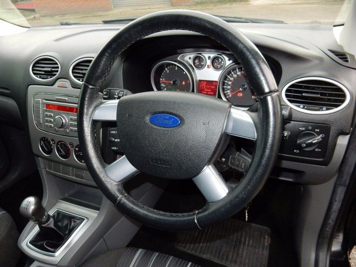 2008 Ford Focus 1.8 TDCi Zetec 5dr image 6