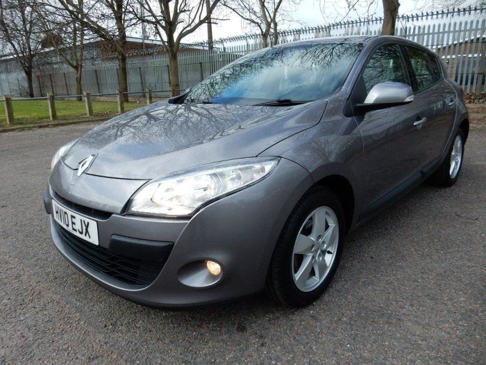 2010 Renault Megane 1.6 16V 5dr image 1