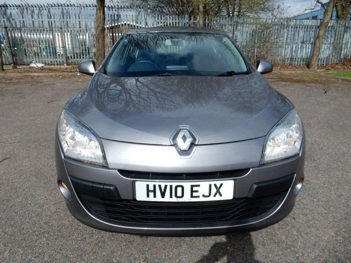 2010 Renault Megane 1.6 16V 5dr image 4