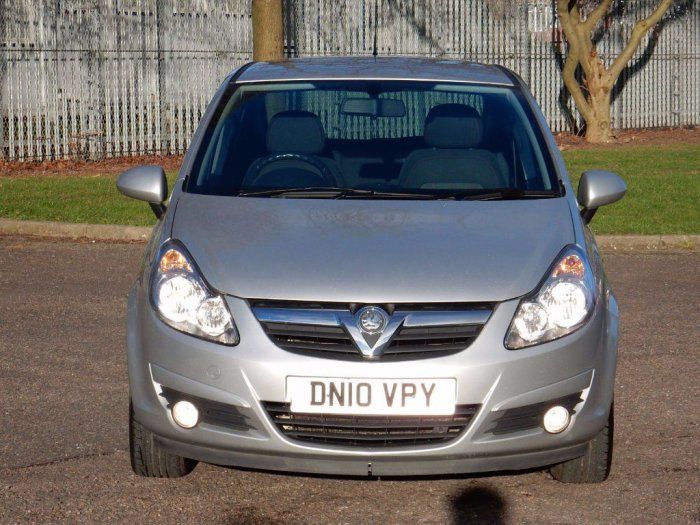 2010 Vauxhall Corsa 1.4i 16V SXi 5dr image 4