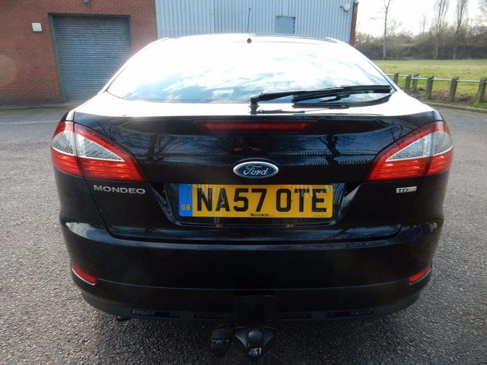 2007 Ford Mondeo 2.0 TDCi Zetec 5dr image 5