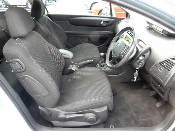 2008 Citroen C4 1.6HDi 16V VTR Plus 3dr image 7
