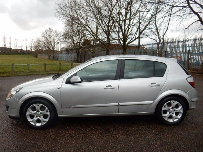 2006 Vauxhall Astra 1.6i 16V SXi 5dr image 3