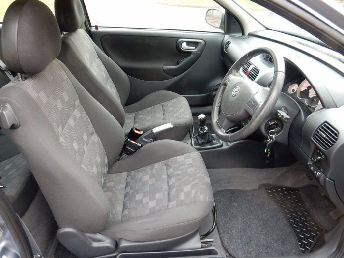 2006 Vauxhall Corsa 1.2i 16V 3dr image 7