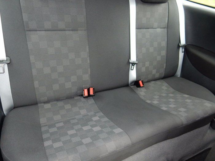 2006 Vauxhall Corsa 1.2i 16V 3dr image 8