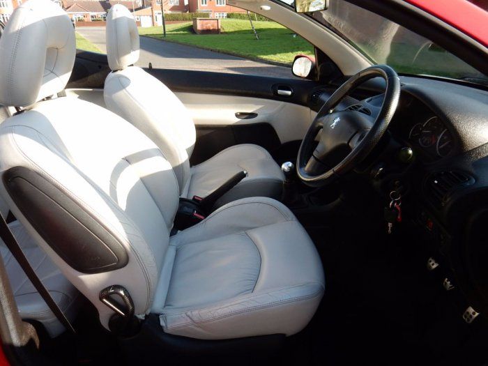 2005 Peugeot 206 1.6 Allure 2dr image 7