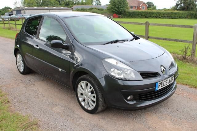 2006 Renault Clio 1.6 Dynamique image 1