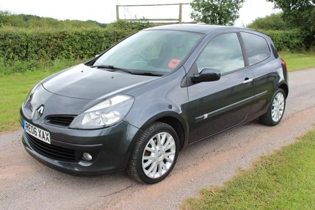 2006 Renault Clio 1.6 Dynamique image 3