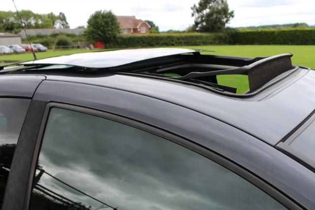 2006 Renault Clio 1.6 Dynamique image 6