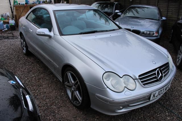 2003 MERCEDES-BENZ 3.2 CLK320 2d image 3