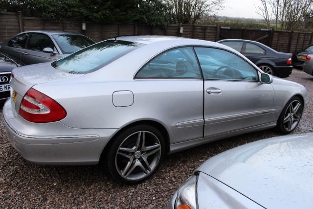 2003 MERCEDES-BENZ 3.2 CLK320 2d image 6