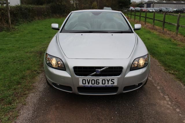 2006 VOLVO C70 2.5 T5 SE LUX 2d image 2