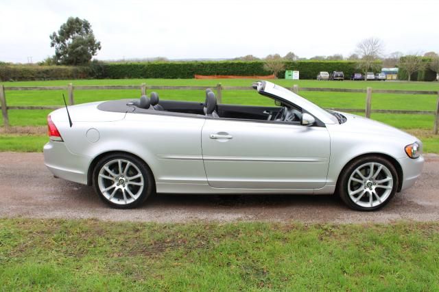 2006 VOLVO C70 2.5 T5 SE LUX 2d image 5