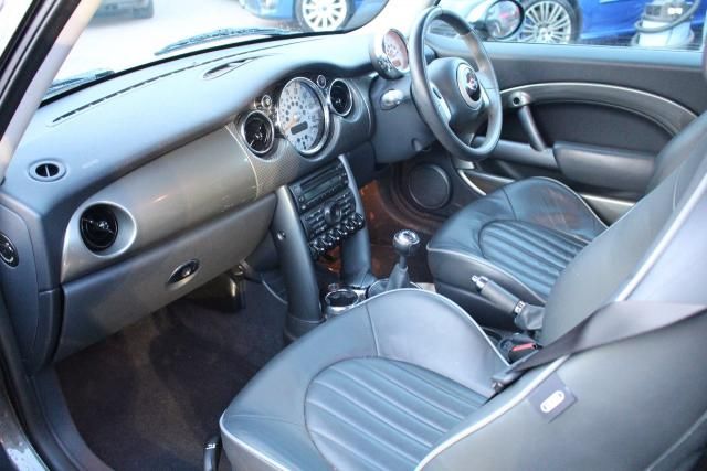 2006 MINI HATCH COOPER 1.6 PARK LANE 3d image 3
