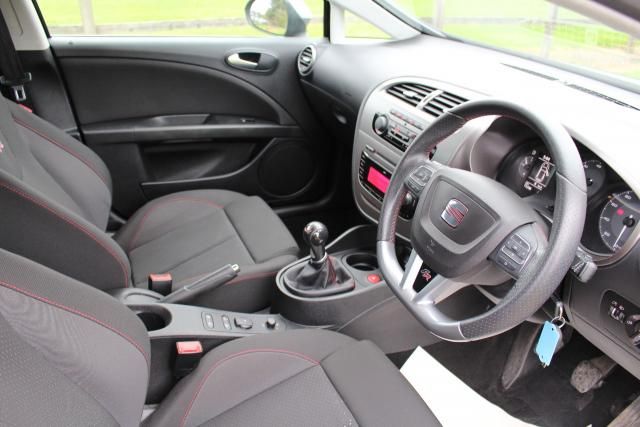 2009 SEAT LEON 2.0 FR CR TDI 5d image 6