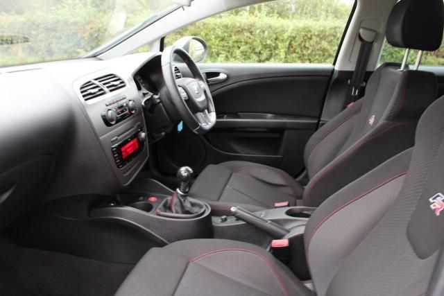 2009 SEAT LEON 2.0 FR CR TDI 5d image 8