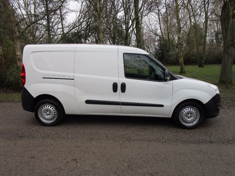 2013 VAUXHALL COMBO 1.3 CDTI image 2