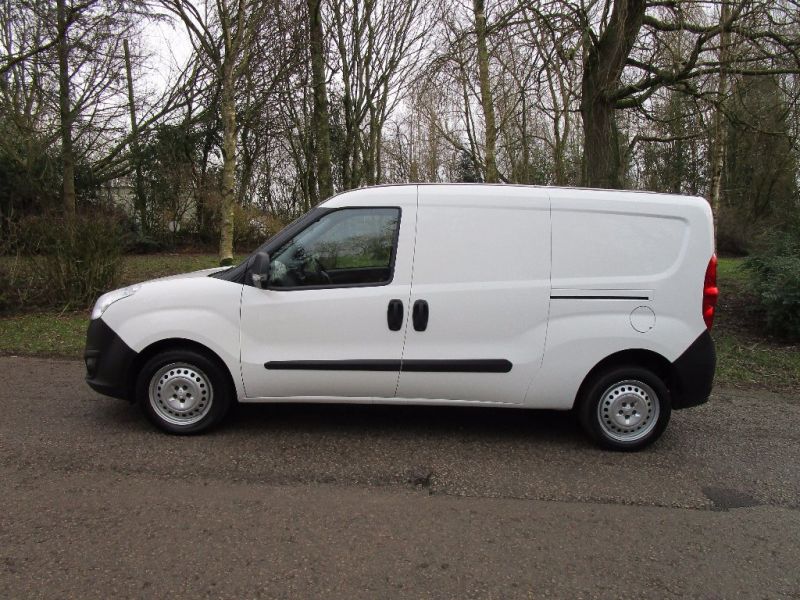 2013 VAUXHALL COMBO 1.3 CDTI image 3