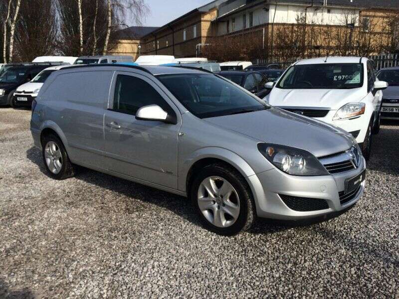 2011 Vauxhall Astravan 1.7CDTi image 1