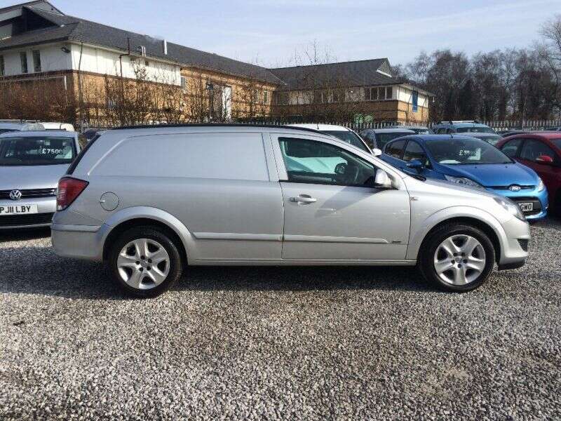 2011 Vauxhall Astravan 1.7CDTi image 2