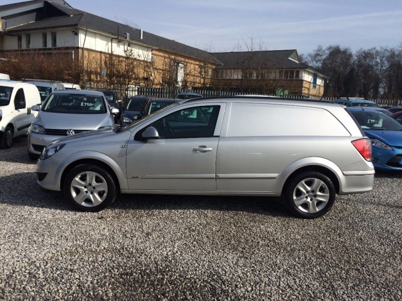 2011 Vauxhall Astravan 1.7CDTi image 3